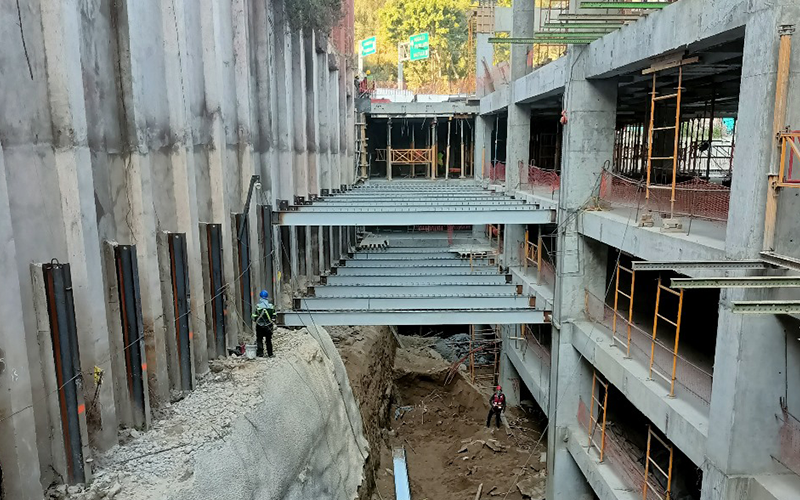 K (Innovación y tecnología de vanguardia)